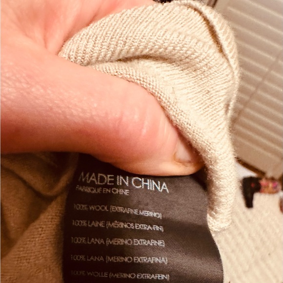 XS Club Monaco Lightweight Tight-knit 100% Merino Wool Fitted sweater - Picture 5 of 6